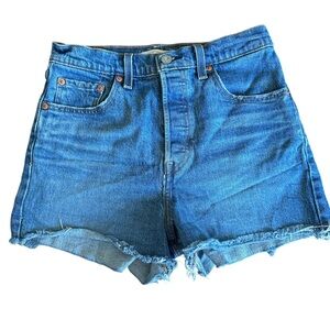 Levi’s Ribcage Vintage Denim Blue Women's‎ Shorts size 28 EUC